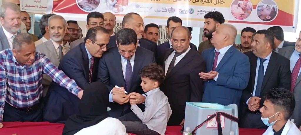 وزارة الصحة تدشن حملة التحصين ضد شلل الأطفال في المحافظات المحررة