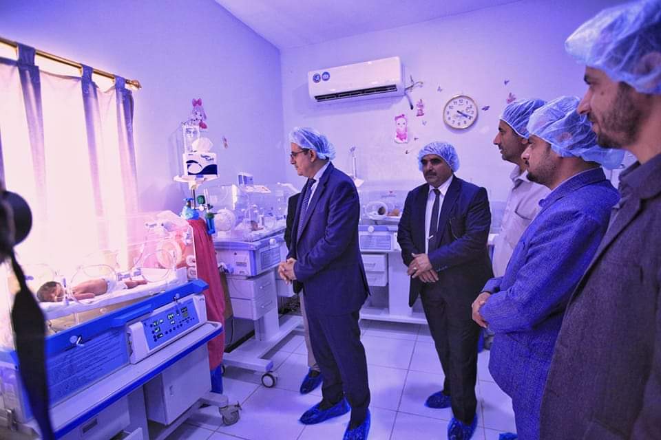 مأرب.. وزير الصحة يقوم بزيارات تقييمة لعدد من المنشآت الصحية